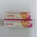 Hydroquinone + Tretinoin + Mometasone Furoate Cream (Skinclean)